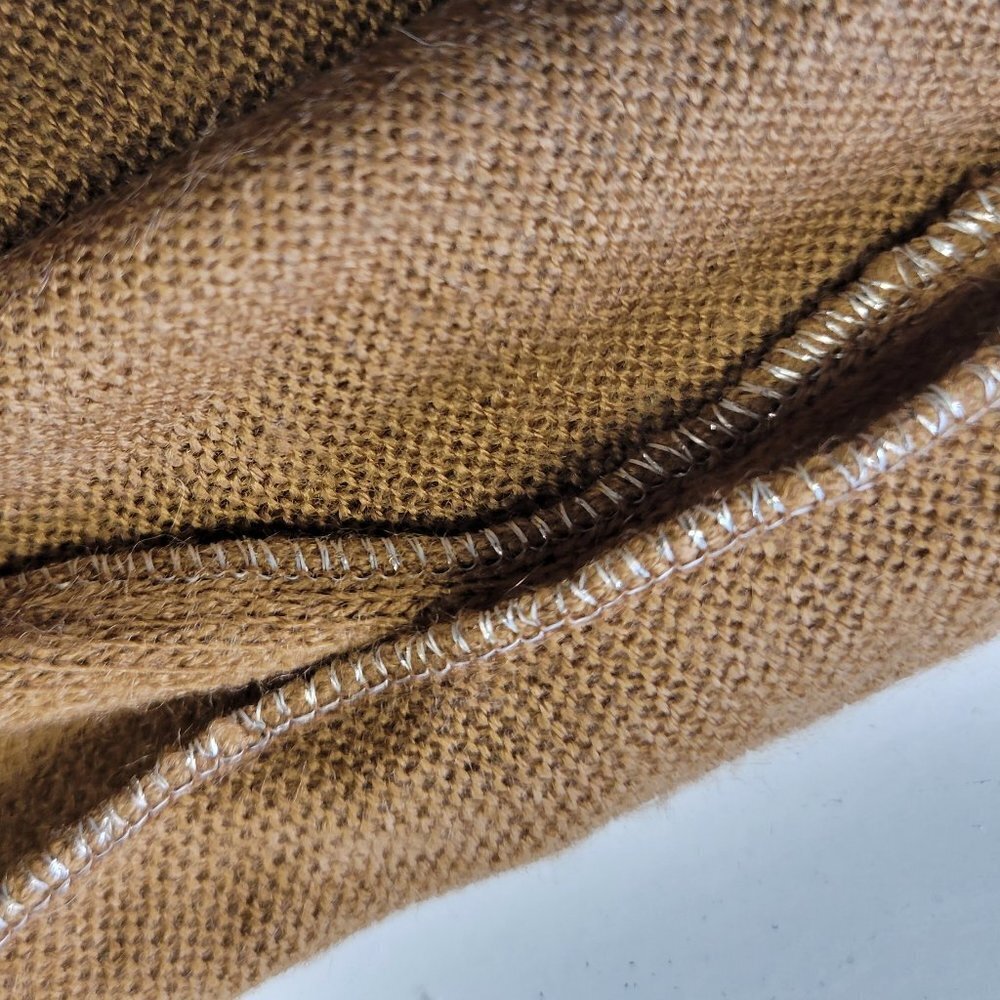 Brown Rectangular Scarf - Picture 6 of 7